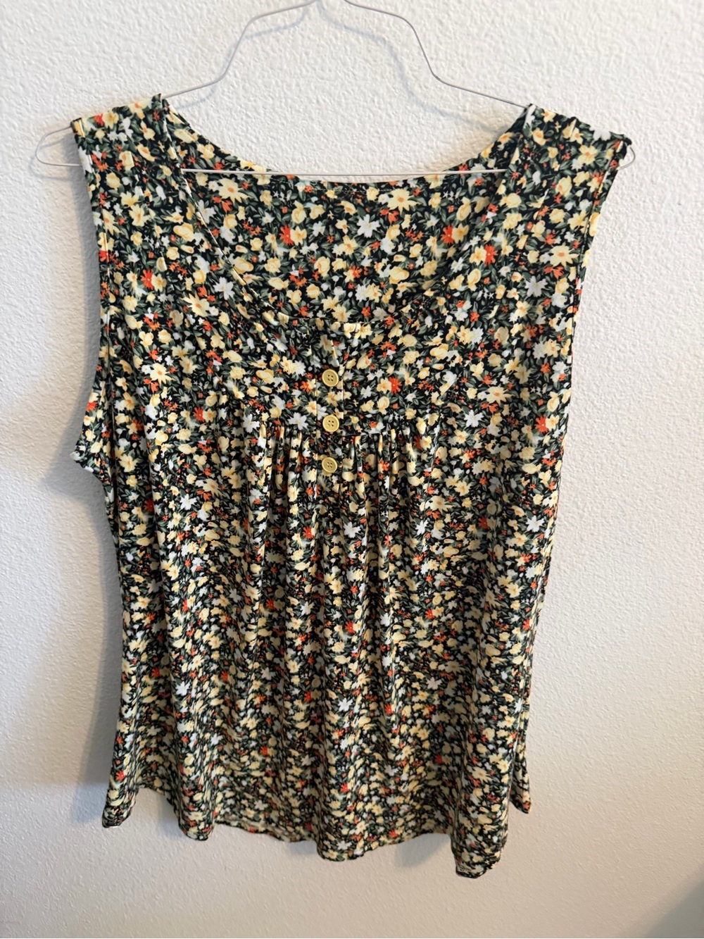 Sleeveless Floral Tank Top in Yellow and Black